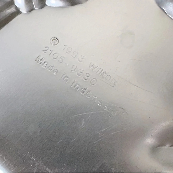 Vintage 1993 Wilton Pilgrim Cute Witch  Cake Pan 2105-9330 - Picture 2 of 12